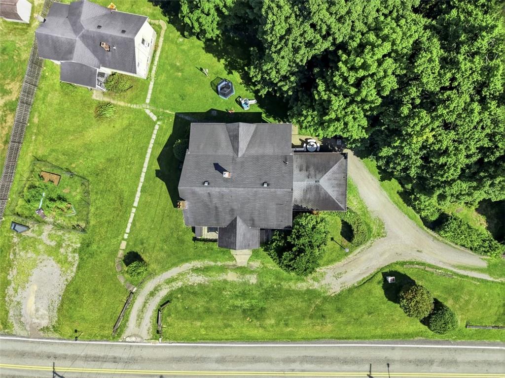 816 Indiana Road Verona, PA 15147 - Photo 27 of 33 Gallery Image 27