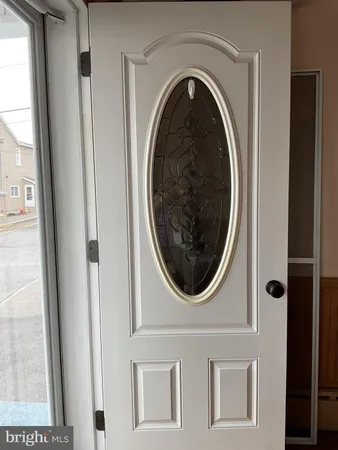 a close up view of a washer and dryer
