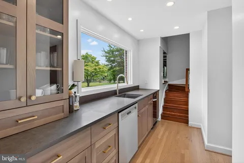 $1,775,000 | 6 Travilah Terrace, Potomac, MD 20854