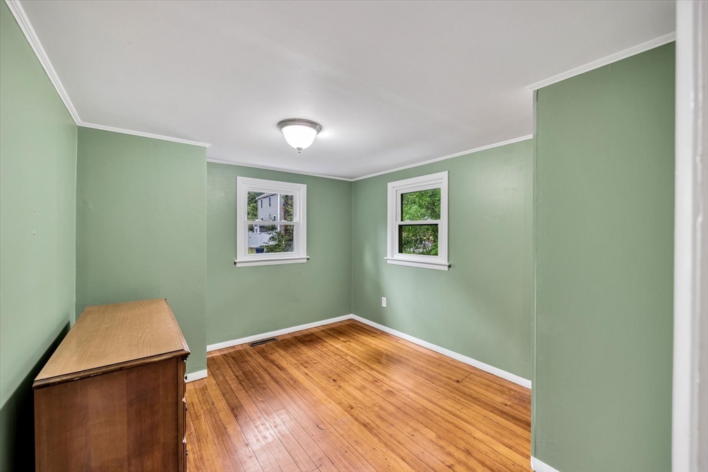 95 Lake Avenue Wareham, MA 02538 - Photo 23 of 38