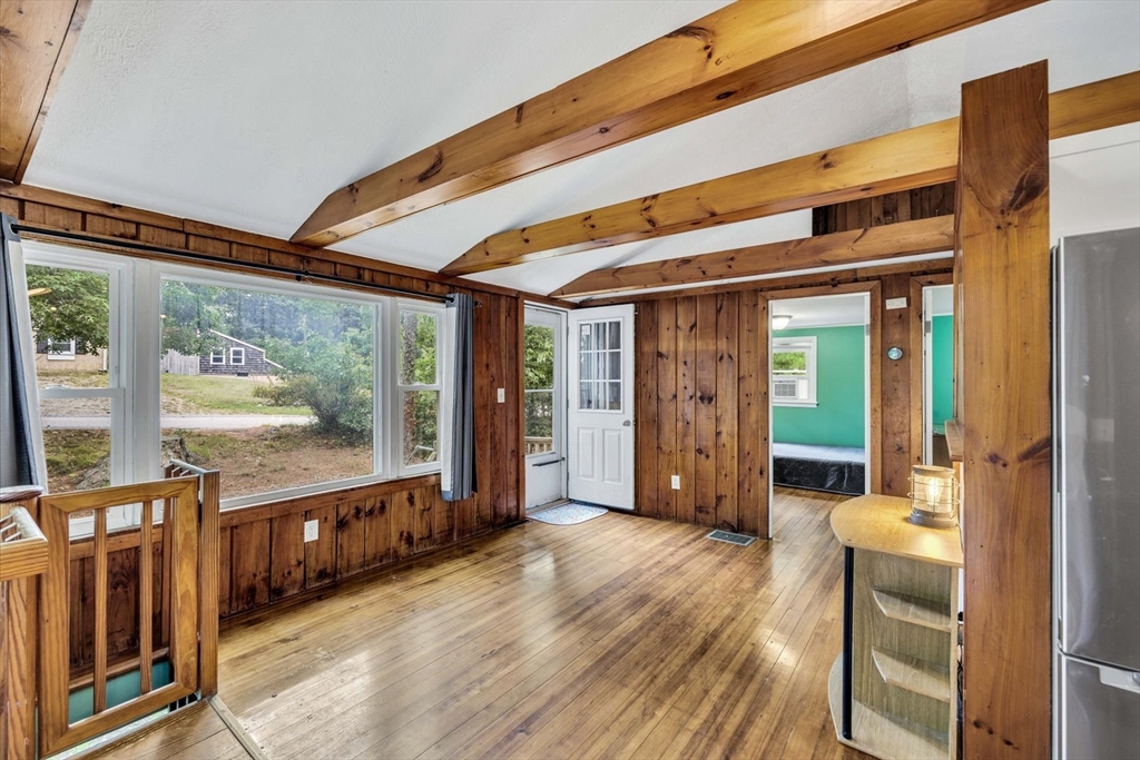 95 Lake Avenue Wareham, MA 02538 - Photo 7 of 38