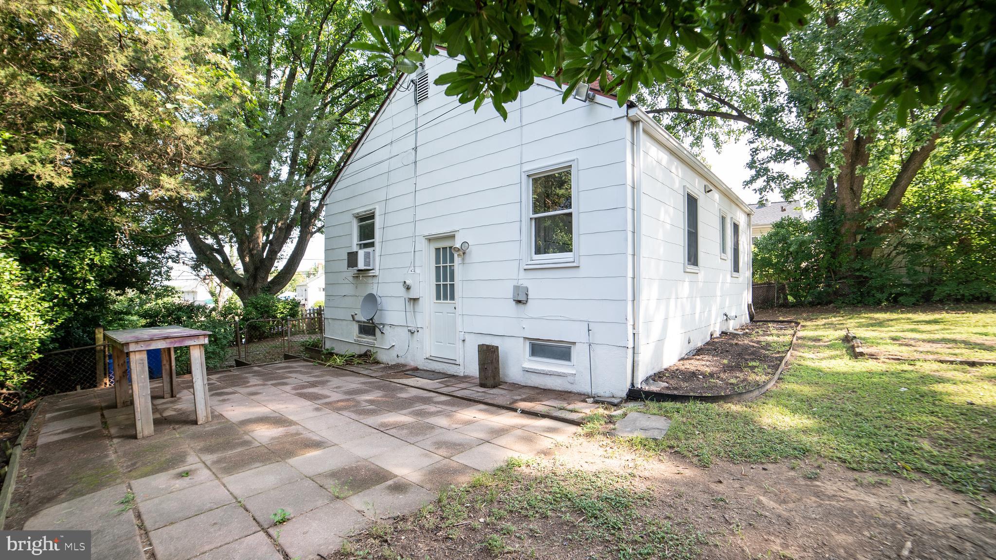 4502 Clearfield Road Silver Spring, MD 20906 - Photo 5 of 33 Patio
