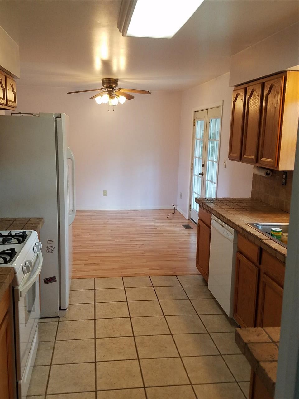 6406 Coldwater Road Flushing, MI 48433 - Photo 6 of 26 50025083-5.JPG