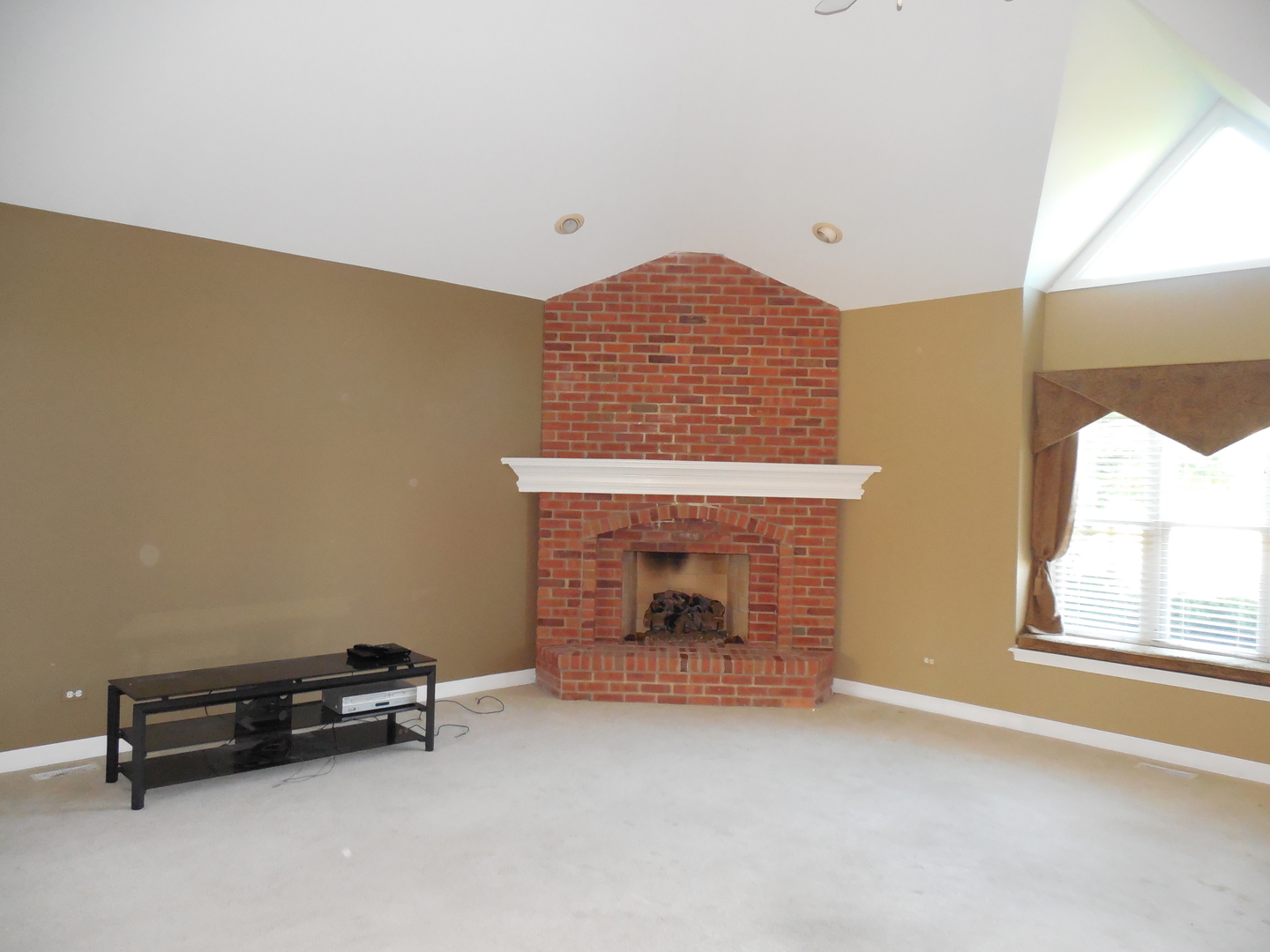 4N570 School Road St. Charles, IL 60175 - Photo 10 of 30