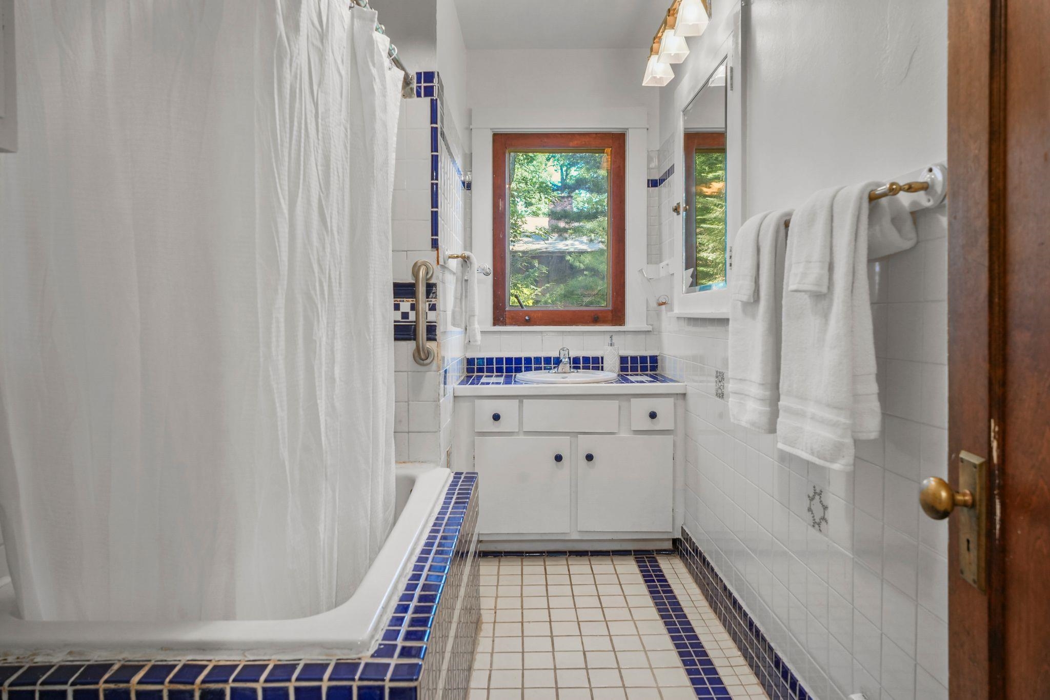 1210 Sweetbriar Road Madison, WI 53705 - Photo 24 of 86