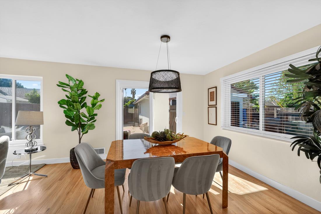 2991-2987 Almaden Road San Jose, CA 95125 - Photo 15 of 60 a dining room with furniture and window