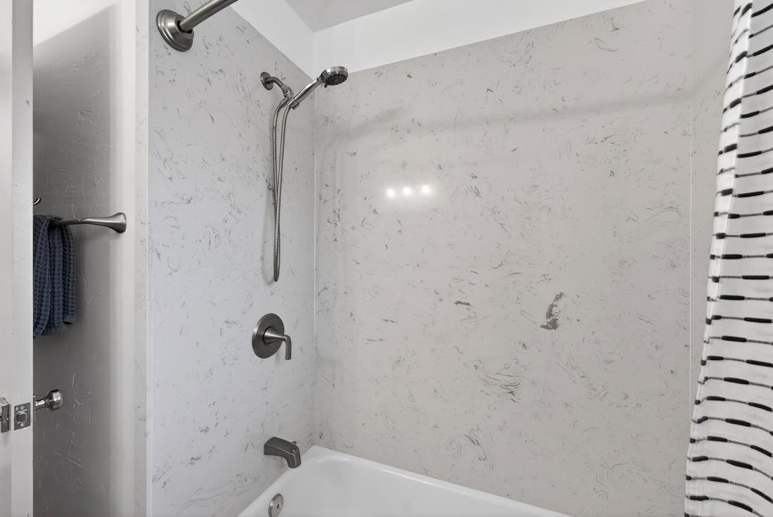 2991-2987 Almaden Road San Jose, CA 95125 - Photo 29 of 60 a bathroom with a shower