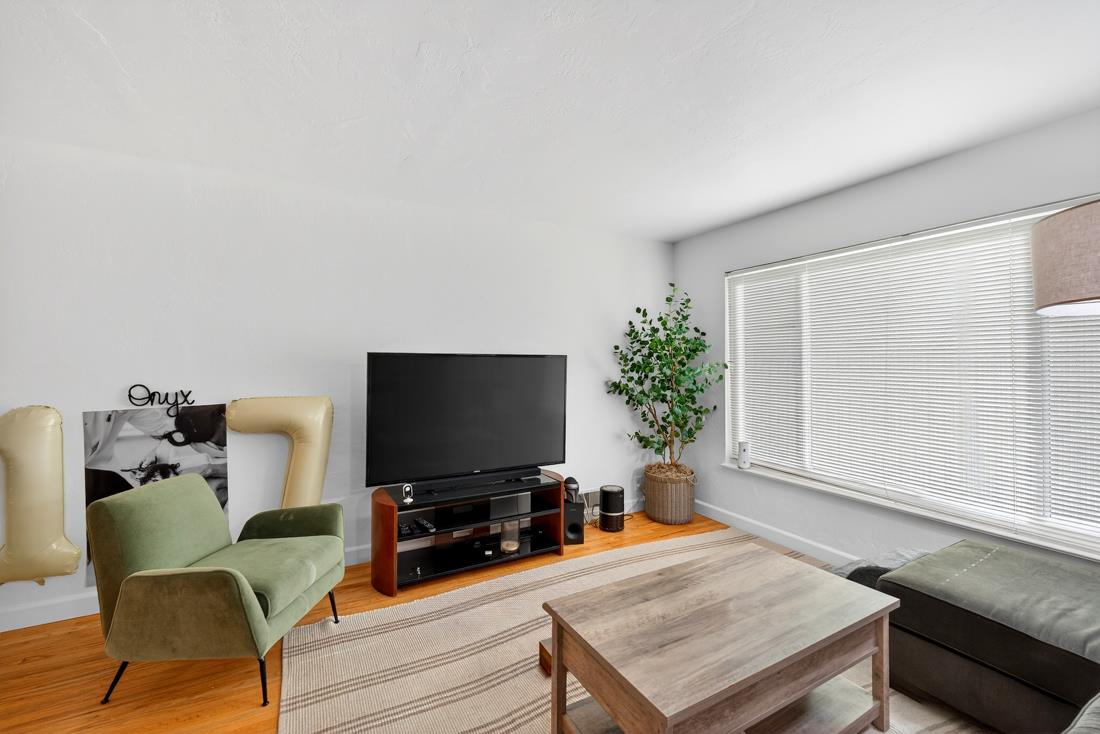 2991-2987 Almaden Road San Jose, CA 95125 - Photo 42 of 60 a living room with furniture and a flat screen tv