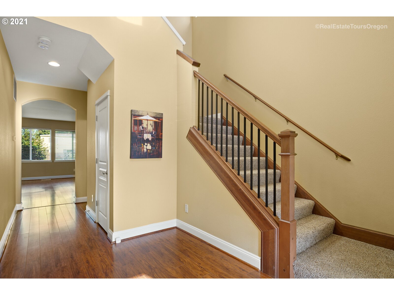 2213 Southeast Minter Bridge Road Hillsboro, OR 97123 - Photo 2 of 30 Gallery Image 2
