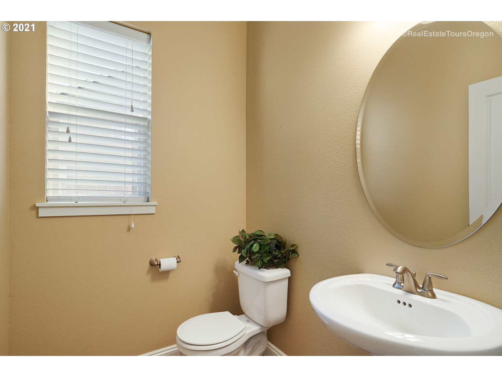 2213 Southeast Minter Bridge Road Hillsboro, OR 97123 - Photo 13 of 30 Gallery Image 13