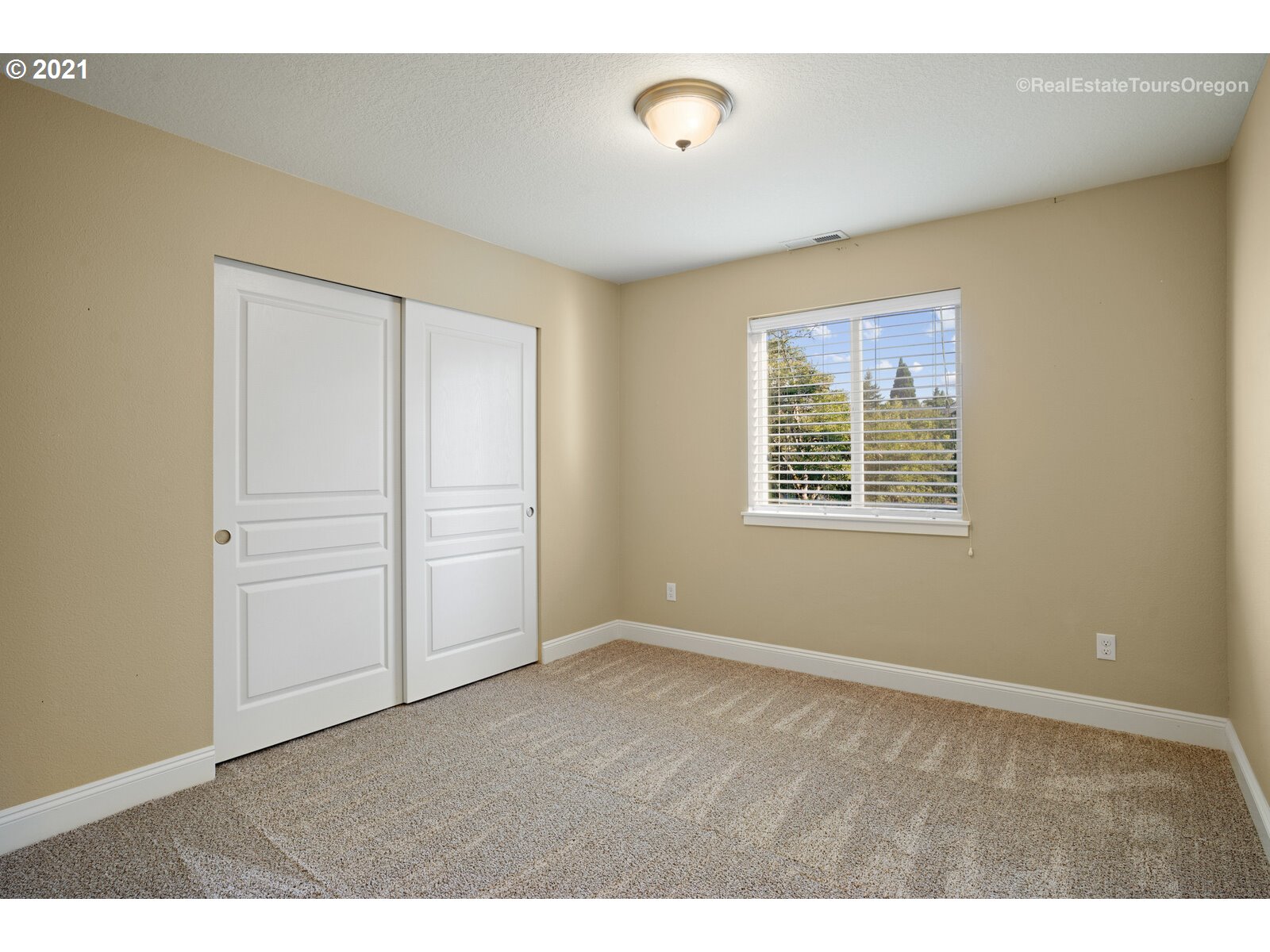 2213 Southeast Minter Bridge Road Hillsboro, OR 97123 - Photo 21 of 30 Gallery Image 21