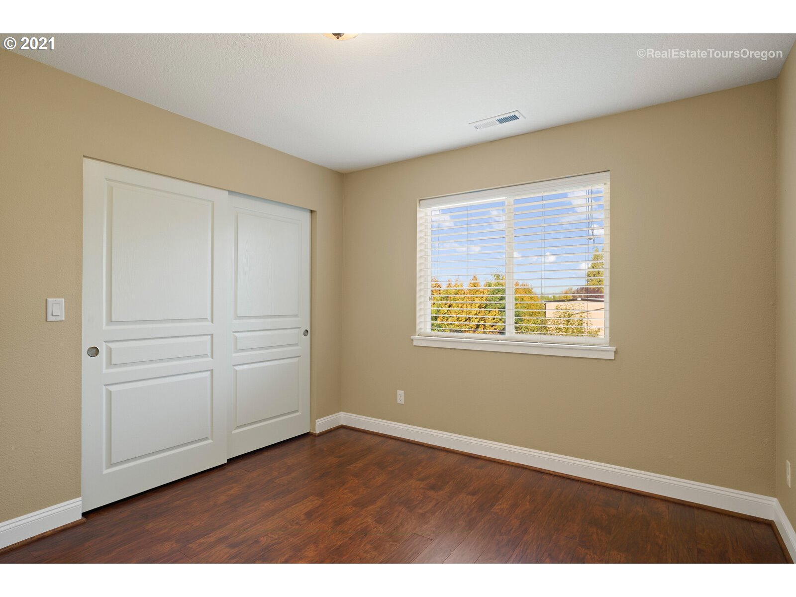 2213 Southeast Minter Bridge Road Hillsboro, OR 97123 - Photo 22 of 30 Gallery Image 22