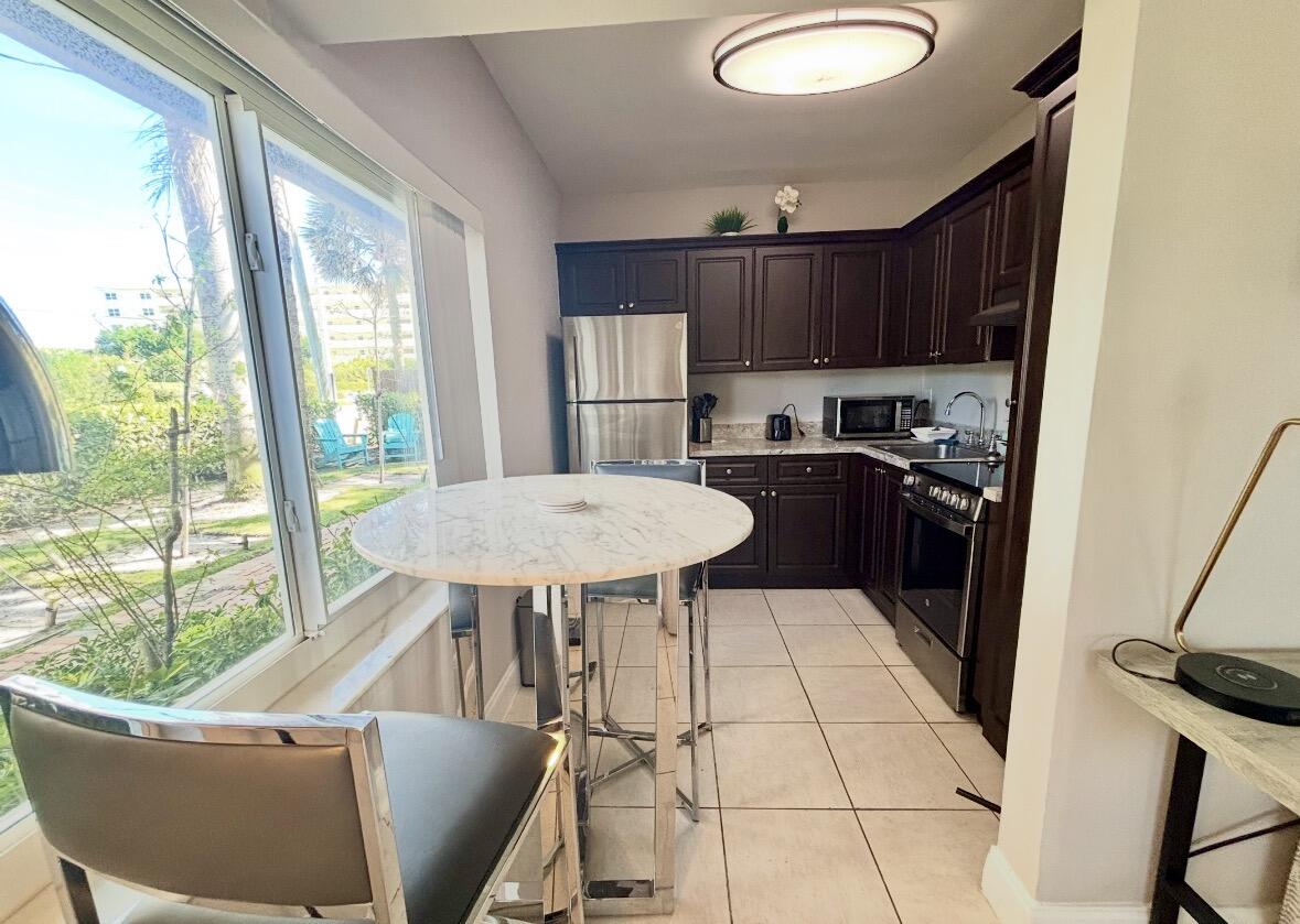 201 South Ocean Boulevard, Unit 2 Boca Raton, FL 33432 - Photo 3 of 4 IMG_8703