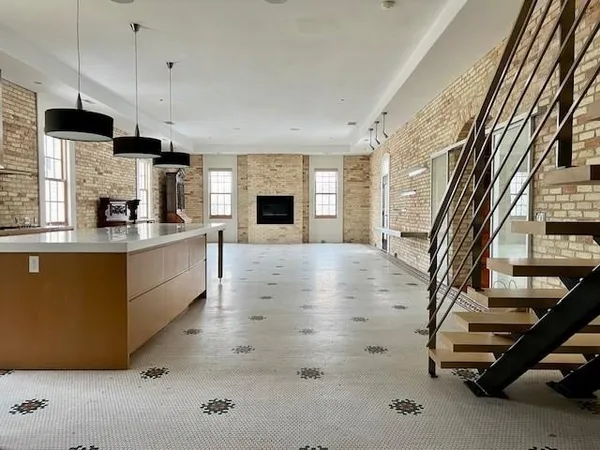 $1,200,000 | 800-319 Cottageview Drive, Unit 319, Traverse City, MI 49684