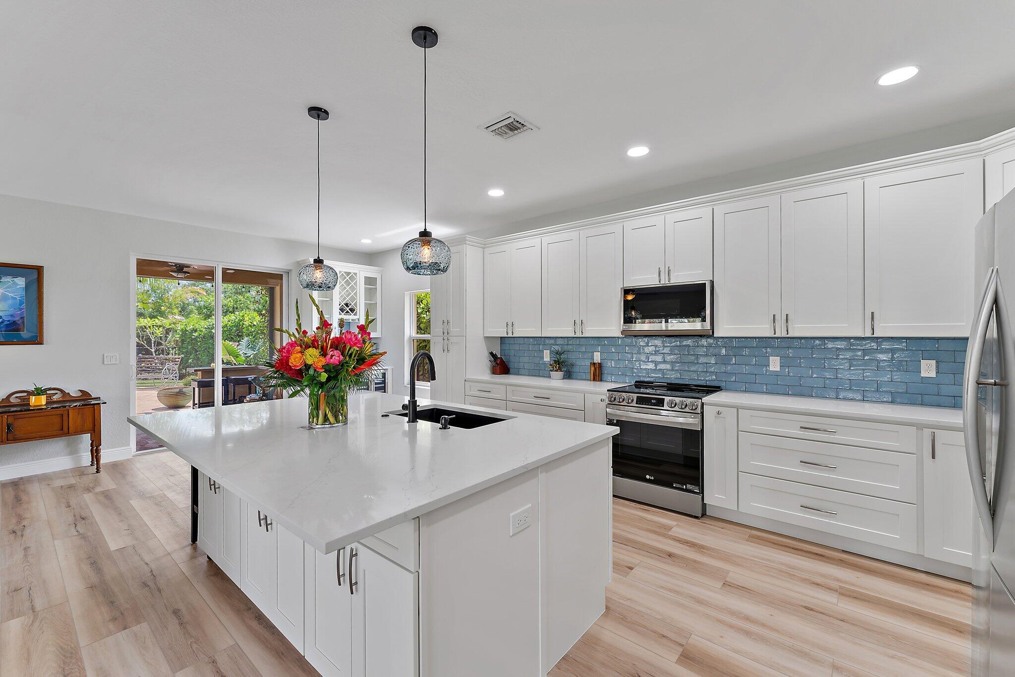 139 Rudder Cay Way Jupiter, FL 33458 - Photo 14 of 40 019-139RudderCayWay-Jupiter-SMALL