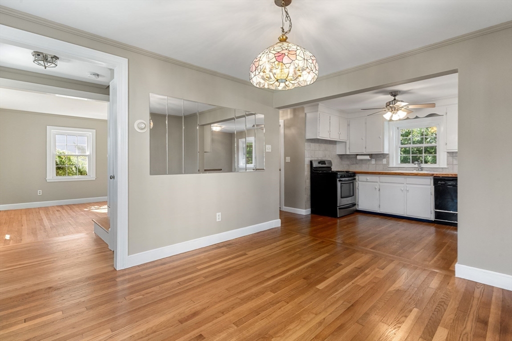 45 Commonwealth Avenue Dedham, MA 02026 - Photo 11 of 35