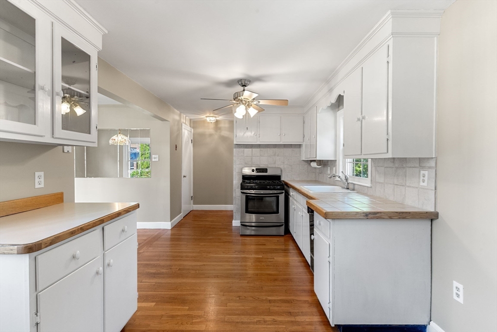 45 Commonwealth Avenue Dedham, MA 02026 - Photo 13 of 35