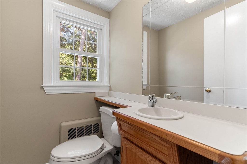 45 Commonwealth Avenue Dedham, MA 02026 - Photo 16 of 35