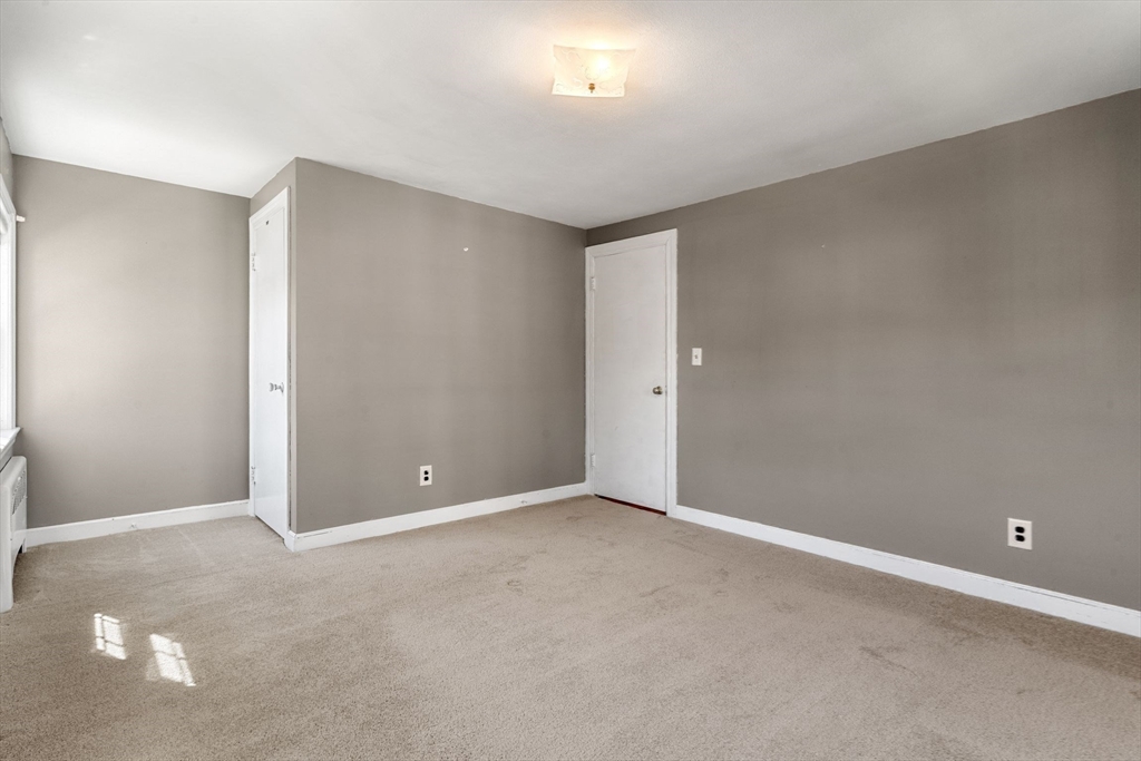 45 Commonwealth Avenue Dedham, MA 02026 - Photo 23 of 35