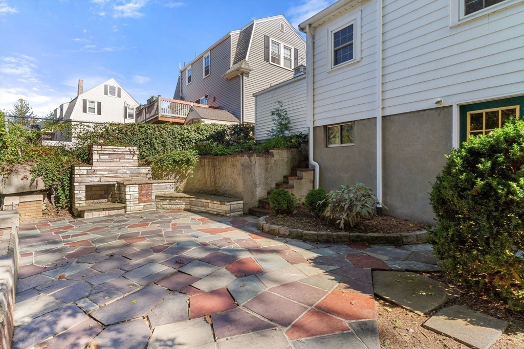 45 Commonwealth Avenue Dedham, MA 02026 - Photo 27 of 35