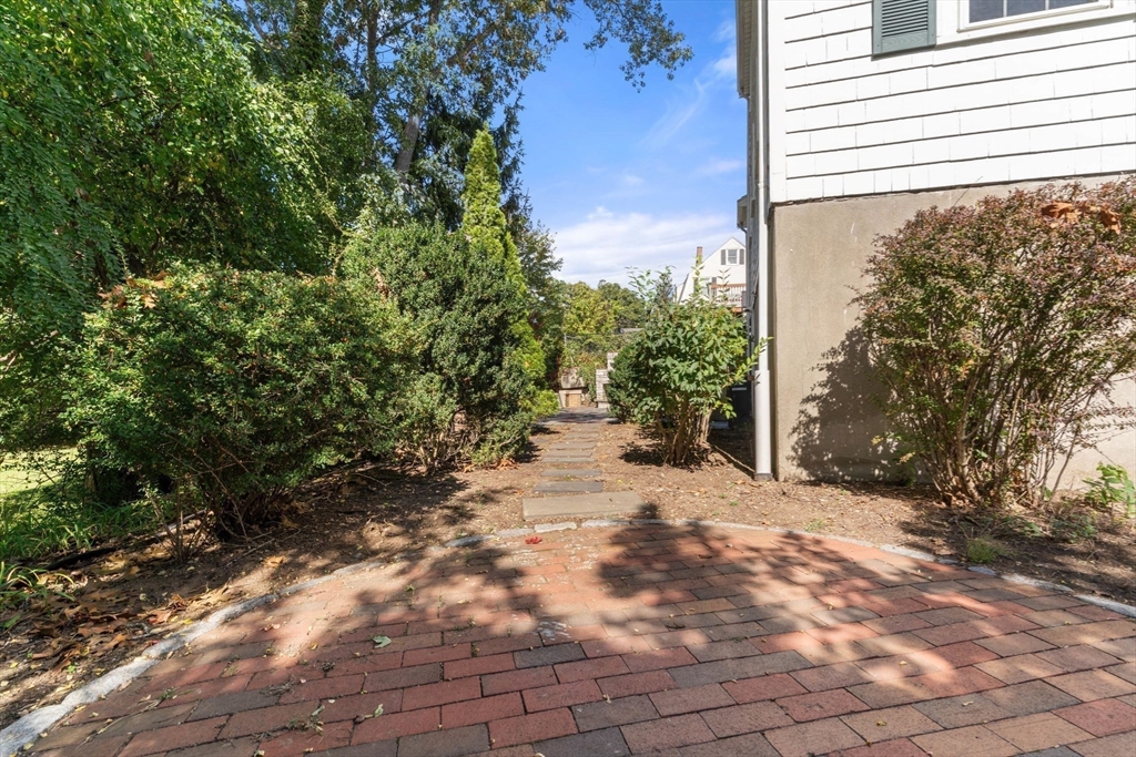45 Commonwealth Avenue Dedham, MA 02026 - Photo 30 of 35