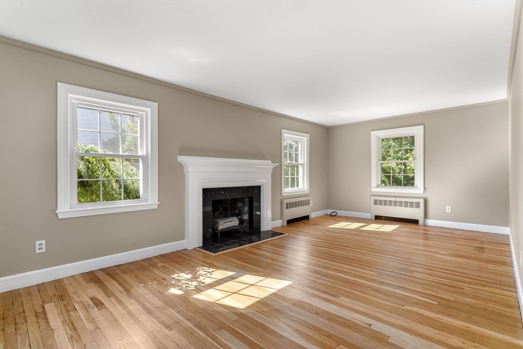 45 Commonwealth Avenue Dedham, MA 02026 - Photo 7 of 35