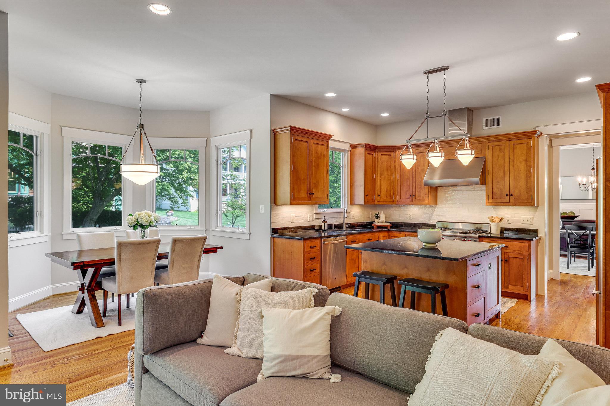 320 Adahi Road Southeast Vienna, VA 22180 - Photo 13 of 50