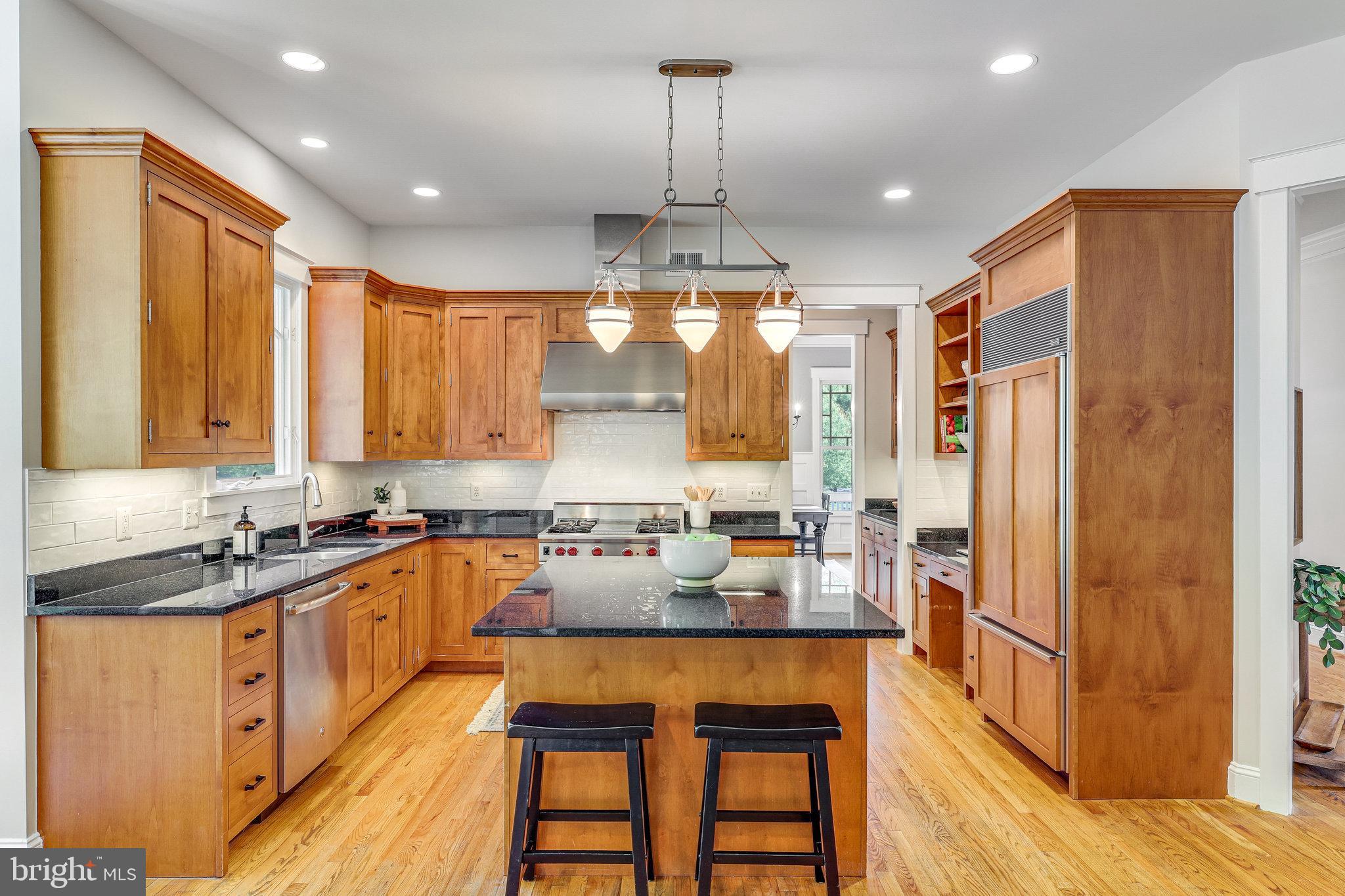 320 Adahi Road Southeast Vienna, VA 22180 - Photo 14 of 50