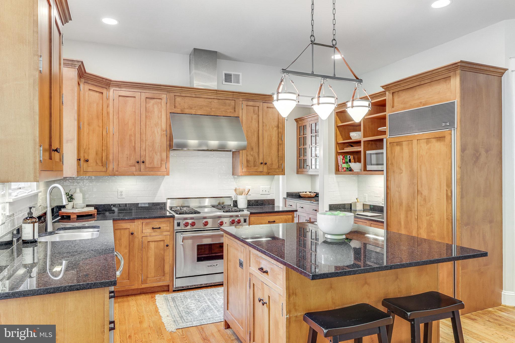 320 Adahi Road Southeast Vienna, VA 22180 - Photo 15 of 50