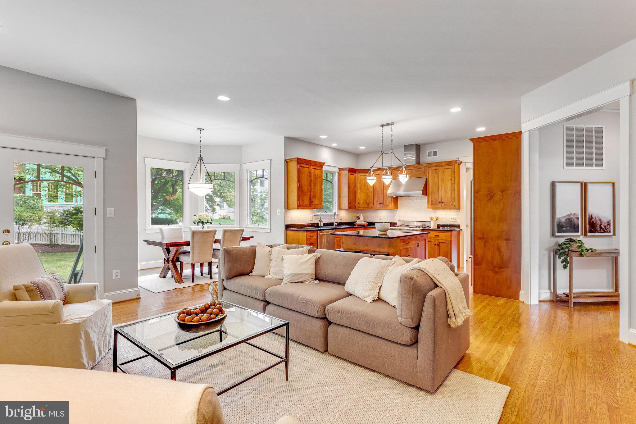 320 Adahi Road Southeast Vienna, VA 22180 - Photo 17 of 50