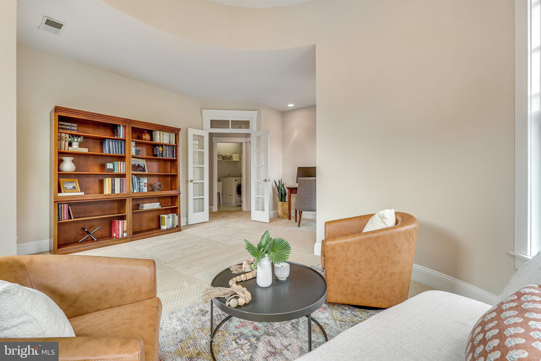 320 Adahi Road Southeast Vienna, VA 22180 - Photo 37 of 50