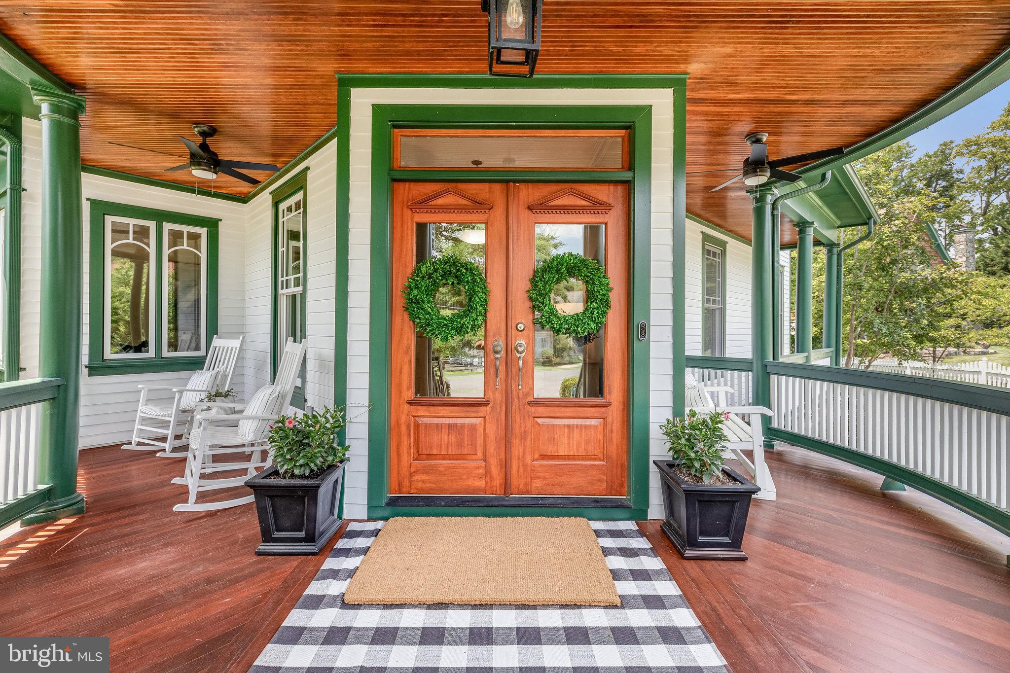 320 Adahi Road Southeast Vienna, VA 22180 - Photo 5 of 50