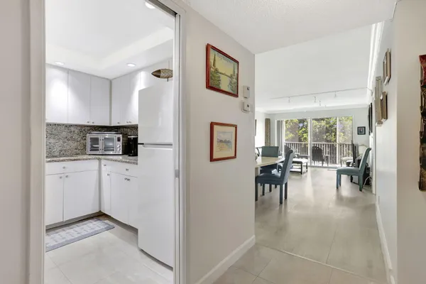 $1,675 | 2851 South Palm Aire Drive, Unit 407, Pompano Beach, FL 33069