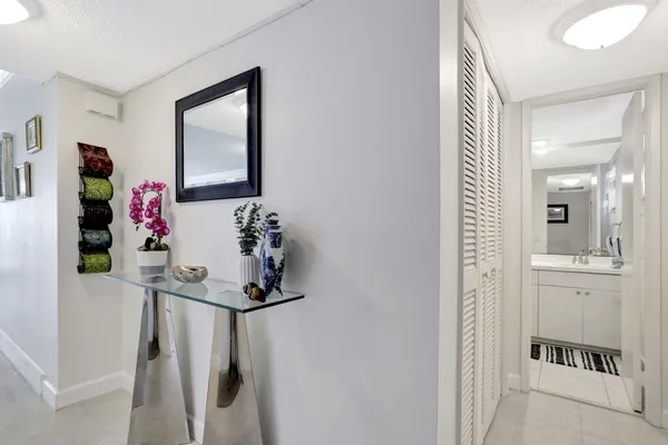 $1,675 | 2851 South Palm Aire Drive, Unit 407, Pompano Beach, FL 33069