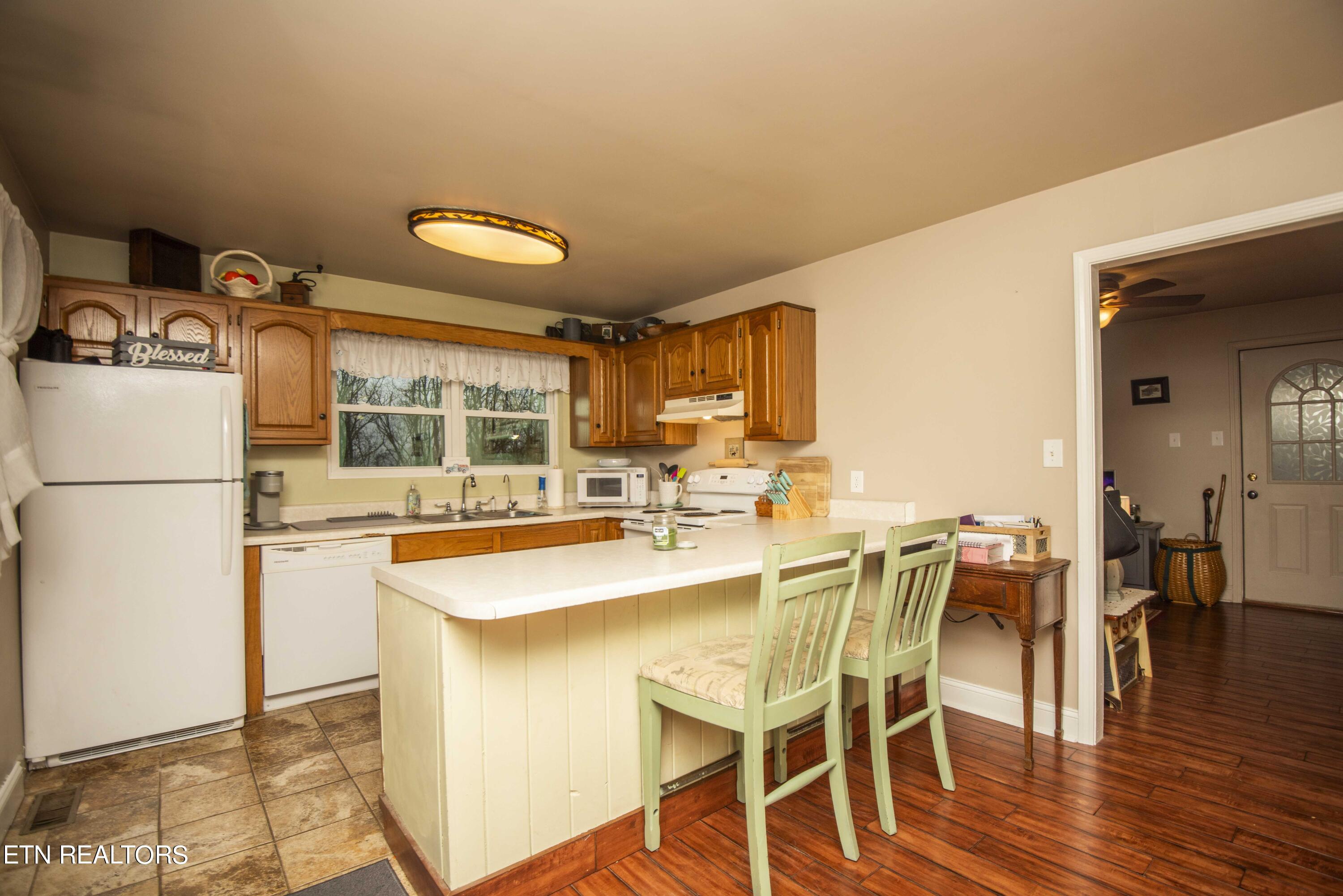 2320 Hidden Mountain Road Sevierville, TN 37876 - Photo 12 of 51 kitchen 10_1