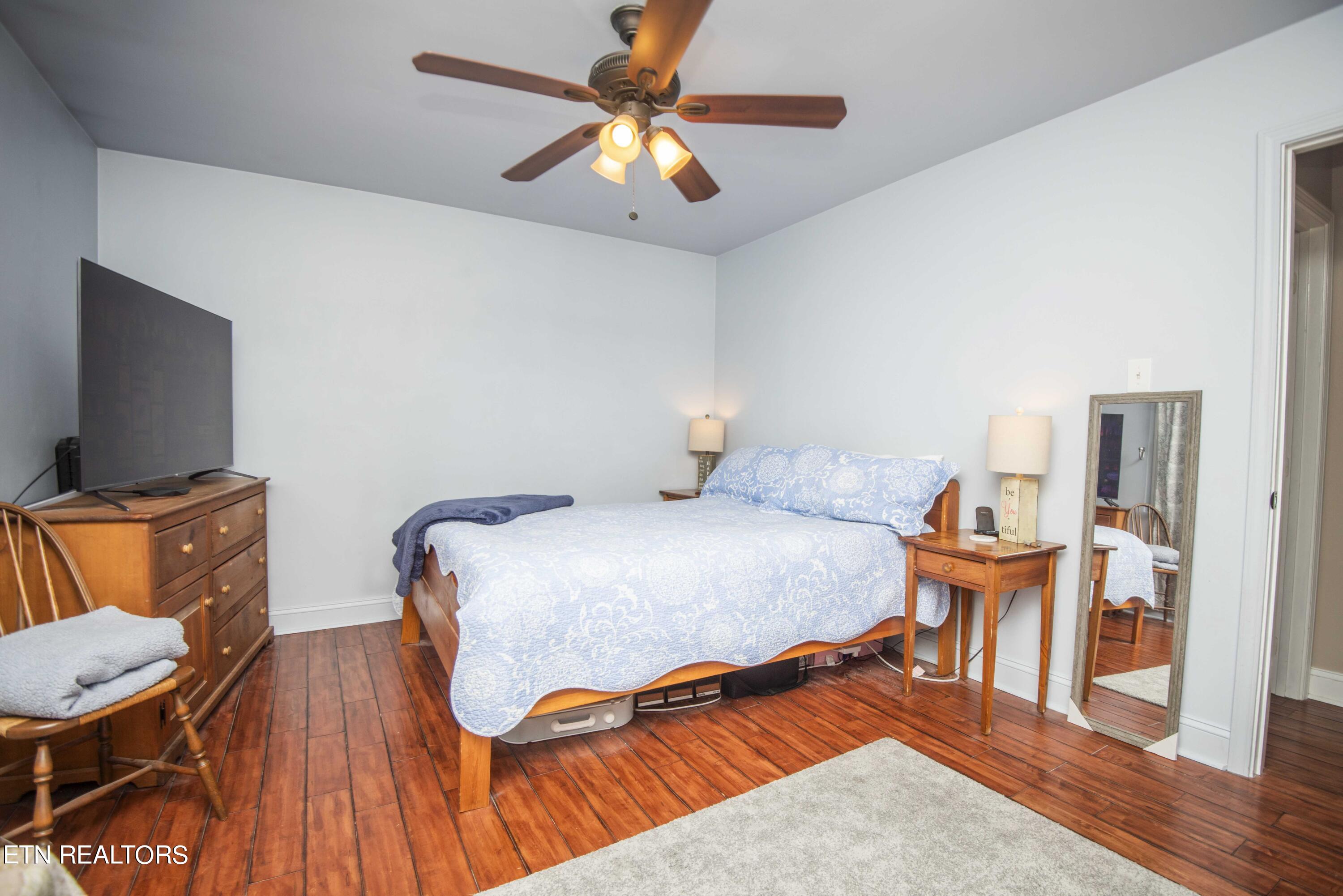 2320 Hidden Mountain Road Sevierville, TN 37876 - Photo 24 of 51 bed 2_1