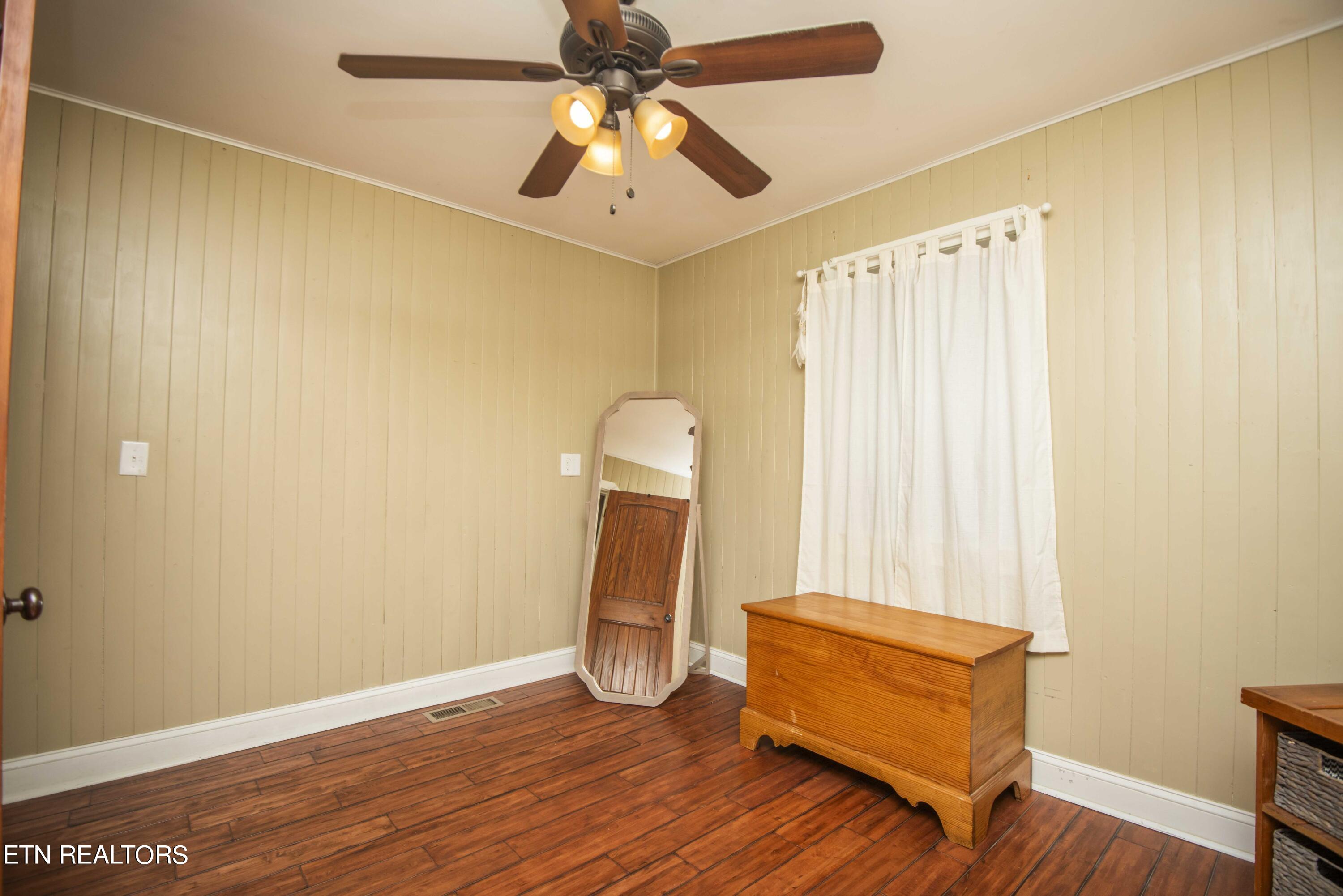 2320 Hidden Mountain Road Sevierville, TN 37876 - Photo 28 of 51 second bed 2_1