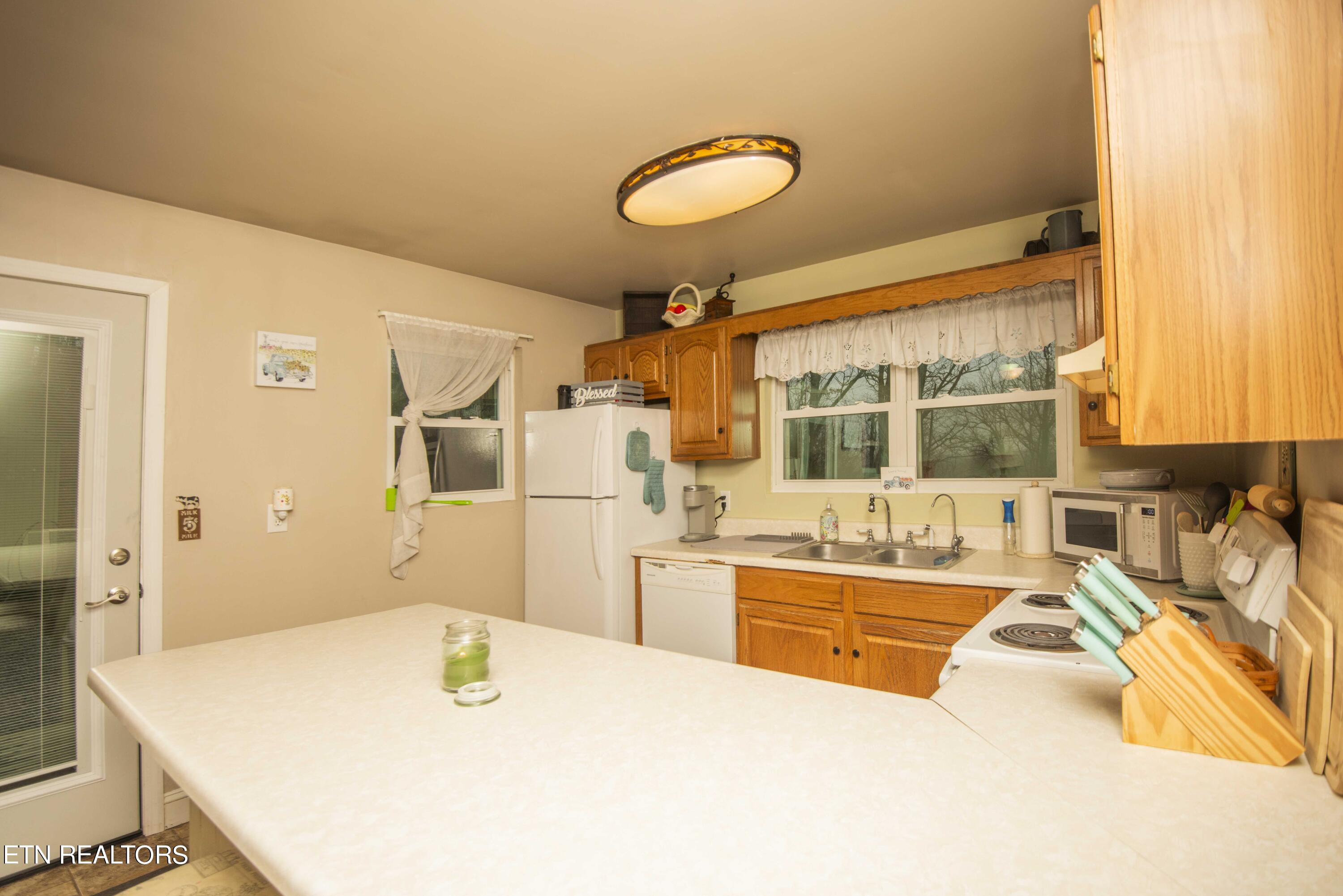2320 Hidden Mountain Road Sevierville, TN 37876 - Photo 10 of 51 kitchen 8_1