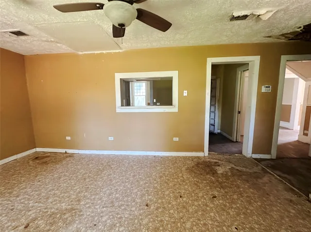 $248,900 | 100 West Stockbridge Street, Eagle Lake, TX 77434