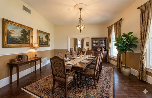 $169,900 | 100 West Stockbridge Street, Eagle Lake, TX 77434