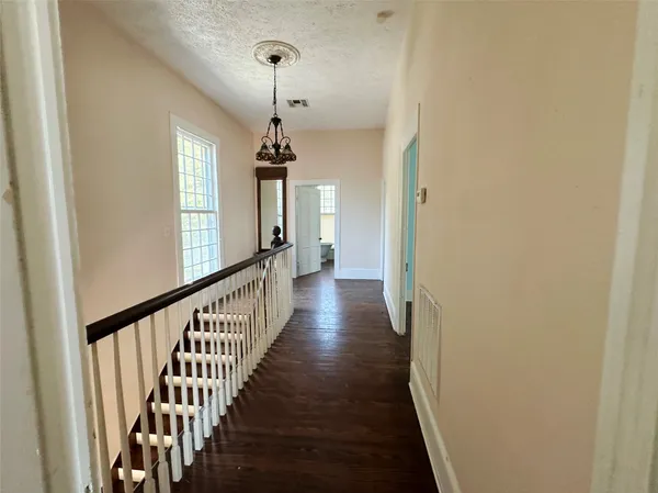 $169,900 | 100 West Stockbridge Street, Eagle Lake, TX 77434