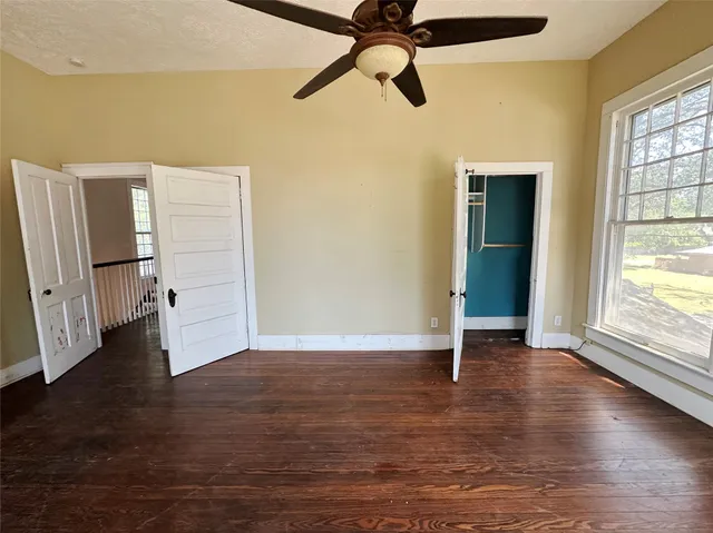 $248,900 | 100 West Stockbridge Street, Eagle Lake, TX 77434