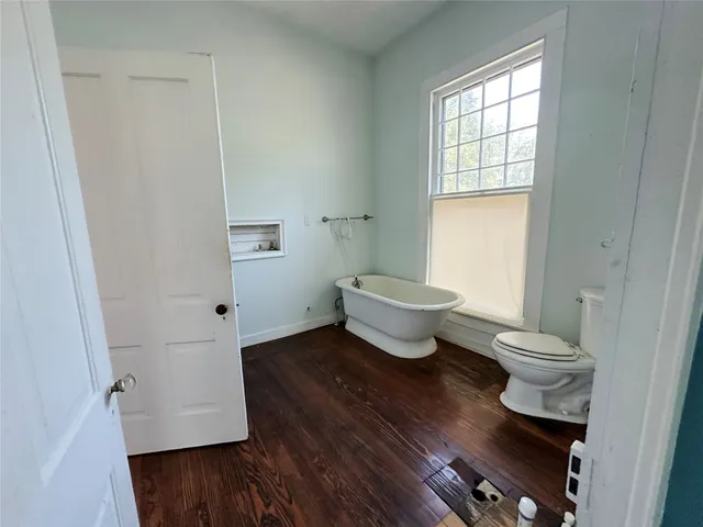 $248,900 | 100 West Stockbridge Street, Eagle Lake, TX 77434