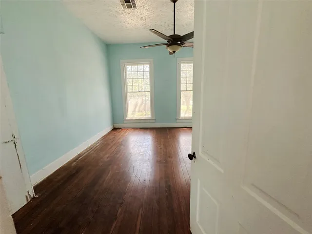 $248,900 | 100 West Stockbridge Street, Eagle Lake, TX 77434