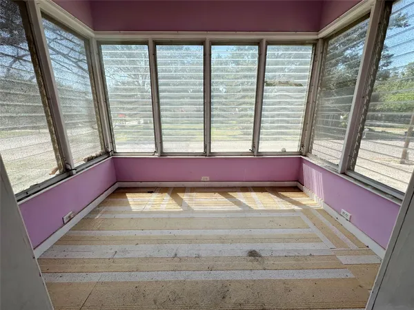 $169,900 | 100 West Stockbridge Street, Eagle Lake, TX 77434