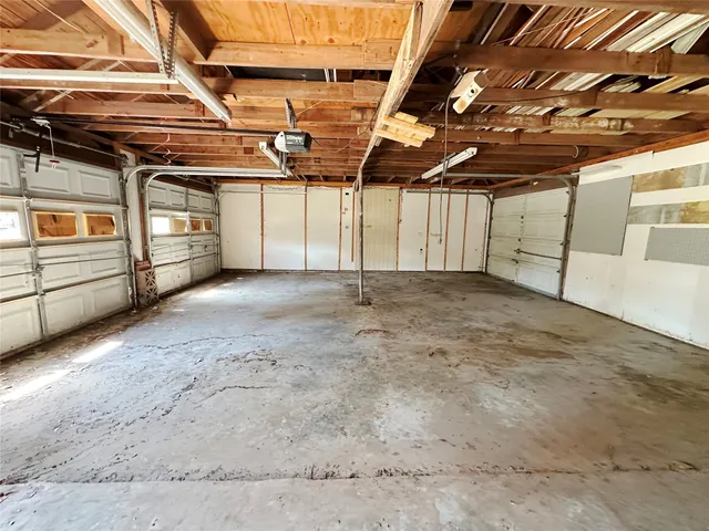 $248,900 | 100 West Stockbridge Street, Eagle Lake, TX 77434