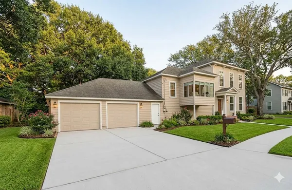 $169,900 | 100 West Stockbridge Street, Eagle Lake, TX 77434