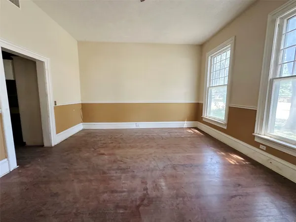 $169,900 | 100 West Stockbridge Street, Eagle Lake, TX 77434