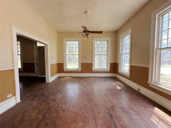 $169,900 | 100 West Stockbridge Street, Eagle Lake, TX 77434