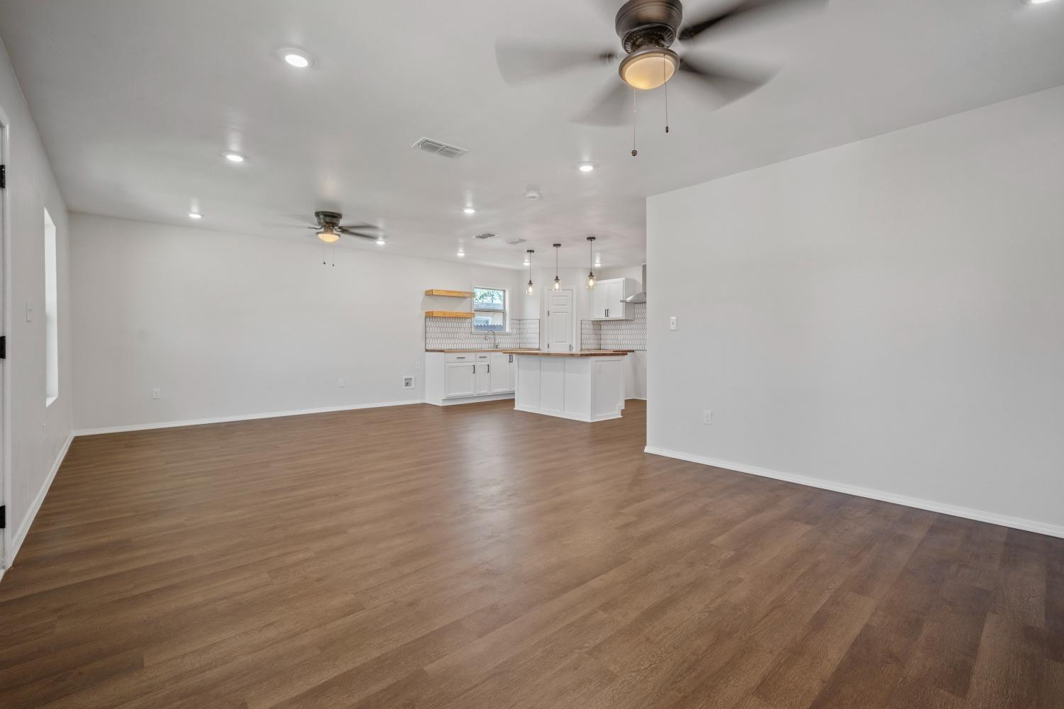 613 31st Street Lubbock, TX 79404 - Photo 5 of 23 Photo 5